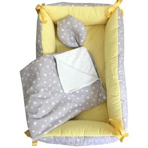 Reductor Bebe Bed Nest cu paturica si pernuta antiplagiocefalie Stelute grigalben imagine