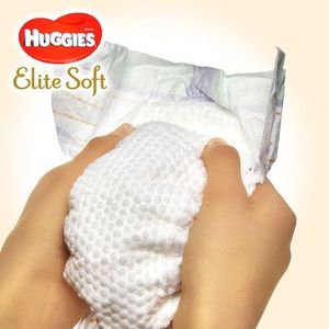 Scutece Huggies Elite Soft 4, 8-14 kg, 66 buc si Servetele umede Huggies Pure Biodegradabile, 56 buc imagine