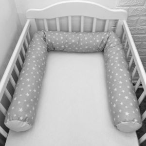 Perna bumper Deseda pentru pat bebe 180 cm stelute pe gri imagine