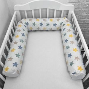 Perna bumper Deseda pentru pat bebe 180 cm stelute albastre galbene imagine