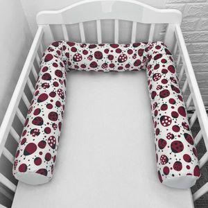 Perna bumper Deseda pentru pat bebe 180 cm buburuze rosii-negre imagine