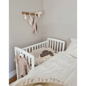 Patut bebe din lemn masiv bedside Alice alb + saltea comfort 100x50 cm imagine