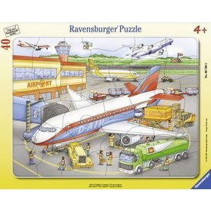 Puzzle Mic aeroport, 40 piese imagine