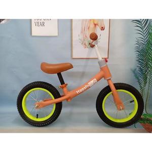 Bicicleta balance Lux roz imagine