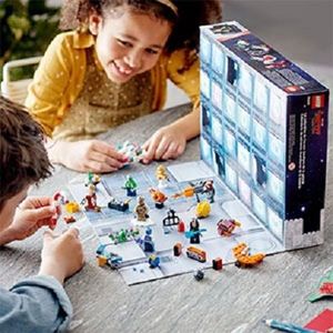 LEGO, 76231 Super Heroes - Calendar de Craciun | LEGO imagine