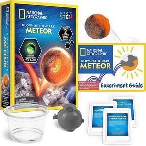 Kit educativ - National Geographic - Glow In The Dark - Meteor | National Geographic imagine