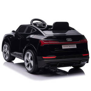 Masinuta electrica Audi e-tron 4 x 4 Sportback negru imagine