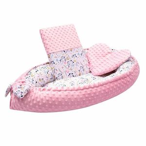 Set 3 piese New Baby Luxury Baby Nest cu paturica si pernuta in forma de inima Minky Cranberries imagine