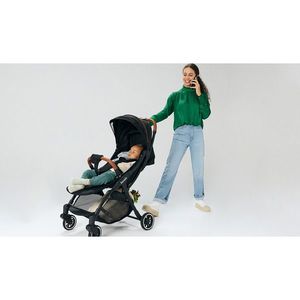 Carucior sport Lionelo Julie One 0-22 kg pliere compacta pentru avion negruauriu imagine