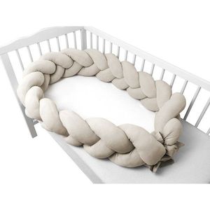 Protectie laterala MimiNu pentru patut tip bumper impletit din catifea 240x23 cm soft beige imagine