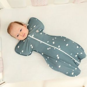 Sac de dormit nou-nascut Swaddle First Sleep 0.5 tog Cloudy Dreams 60 cm imagine