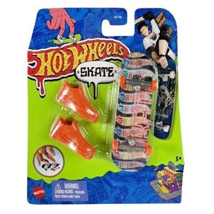 Set mini placa skateboard cu pantofi, Hot Wheels, HNG32 imagine