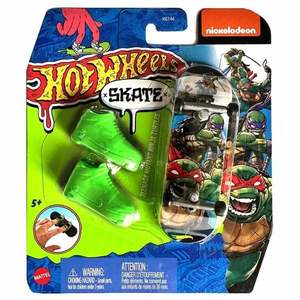 Set mini placa skateboard cu pantofi, Hot Wheels, HNG38 imagine