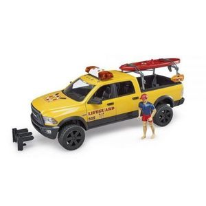 Bruder - masina lifeguard ram 2500 cu figurina si caiac 02506 Bruder imagine