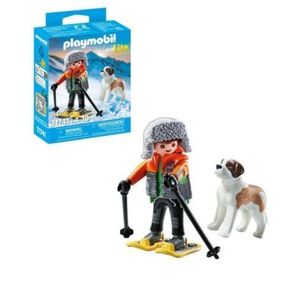 Playmobil - Figurina drumet cu animalut de colectie caine Saint Bernard imagine