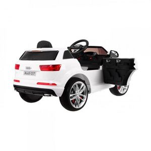 Masinuta electrica pentru copii Novokids Audi Q7 Alb, Roti din Cauciuc EVA, Greutate admisa 30 kg, Usi cu deschidere, 2 Viteze, Lungime 121 cm, 2 motoare, control parental imagine