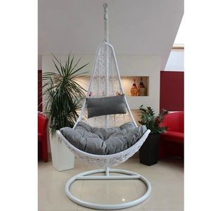 Fotoliu suspendat din ratan sintetic, cadru alb din otel zincat, inaltime 195 cm, perne gri, maxim 120 kg imagine