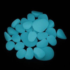 Pietricele fosforescente glow in the dark decorative, translucide care lumineaza turcoaz cantitate 1000 gr imagine