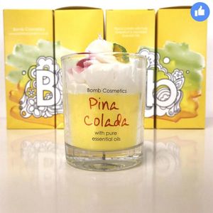 Lumanare parfumata 160g Pina Colada Piped Candle Bomb Cosmetics imagine