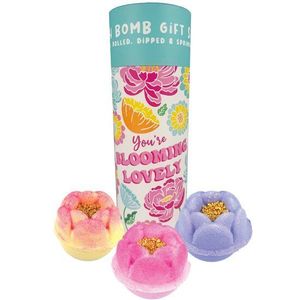 Set de baie Youre Blooming Lovely Bomb Cosmetics imagine