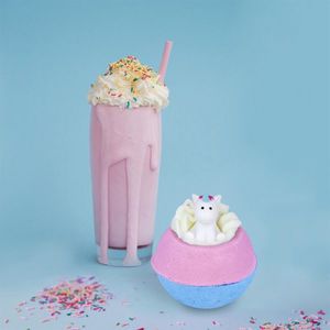 Bomba de baie handmade cu figurina Born to Be Unicorn Bath Blaster 160g Bomb Cosmetics imagine