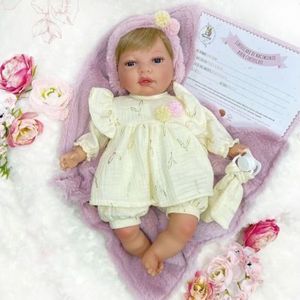 Papusa Nines D Onil, Nines, nou-nascut, cu miros de vanilie, 750 gr, 40 cm imagine