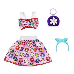 Set de haine si accesorii pentru papusa, Barbie, HJT21 imagine