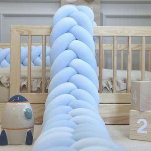 Protectie de pat impletita, MiniMini, Velvet Magic, Baby Blue, 250 cm imagine