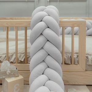Protectie de pat impletita, MiniMini, Velvet Magic, Gri, 300 cm imagine