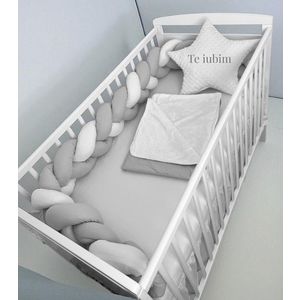 Lenjerie cu aparatoare impletita in 3, din bumbac, lungime 240 cm, cu cearsaf, paturica si perna steluta Te iubim GriAlb Pal imagine