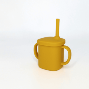 Cana cu pai si capac din silicon Coccorito Yellow 180 ml imagine
