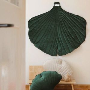 Saltea de joaca din catifea, Ginkgo, Little Amy, Verde, 110 x 120 cm imagine