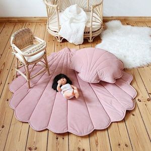 Saltea de joaca din catifea, Seashell, Little Amy, Roz Pudrat, 115 x 110 cm imagine