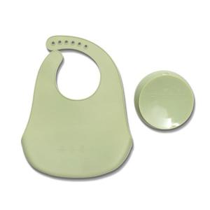 Set de hranire din silicon natural, contine bol cu vacuum si baveta, 6 luni+, Fresh Green imagine