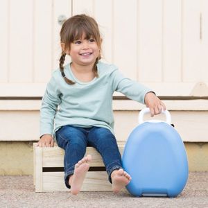 Olita portabila cu capac si maner My Carry Potty Bleu pastel imagine