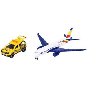 Set Majorette Dacia Duster Airport cu o masinuta si un avion imagine