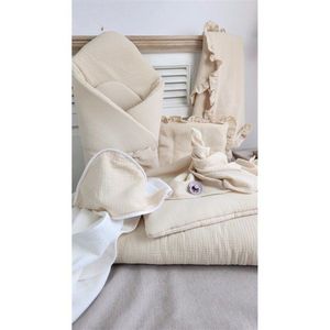 Paturica de infasat Qmini Warm Beige, din muselina dubla, inchidere cu panglica, 75x75 cm imagine