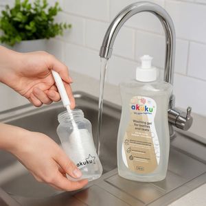 Detergent gel pentru biberoane, tetine si jucarii Akuku 500 ml, ph neutru, hipoalergenic, fara parfum, 97 ingrediente naturale imagine