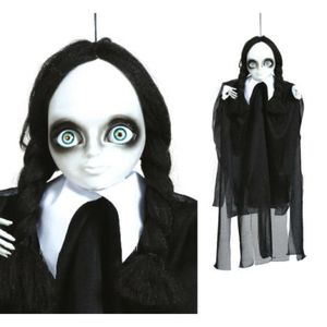 Decor papusa creepy imagine