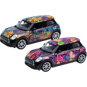 Descriere: Masinuta Mini Cooper Hatch de la Goki este un model die-cast conceput pentru joaca de zi cu zi si pentru micii pasi imagine