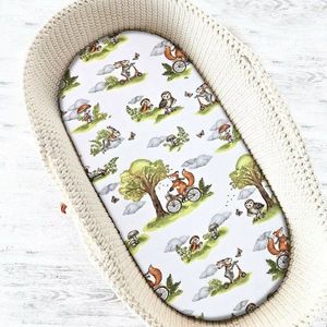Cearceaf cu elastic Qmini Fox on bikes Natural pentru landou, carucior si cosulet, 80x35 cm, din bumbac imagine
