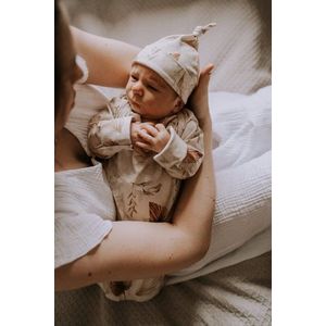 Saculet si caciulita cangur 0-2 luni Boho Sand Sleepee imagine