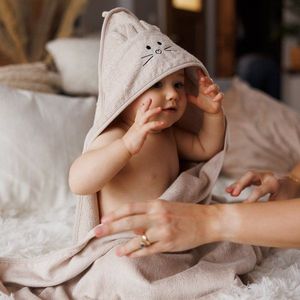 Prosop baie bambus cu gluga 100 x 100 cm Babyono bej imagine