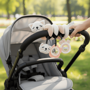 Pandantiv senzorial spiralat Bocioland Kitten pentru atasare la caruciorscaun autopatut, cu 3 accesorii interactive incluse imagine