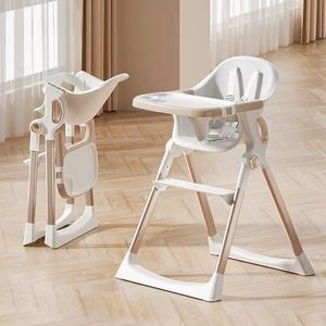 Scaun de masa pentru copii Little Mom beige, sistem anti-ridicicare, centura de siguranta, echipat cu roti, tavita de masa detasabila, pliere rapida si compacta, dimensiune 54 x 67 x 88 cm imagine