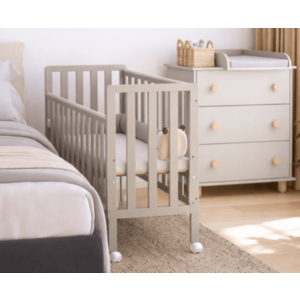 Patut din lemn Bambi casmir cu laterala culisanta, roti cu blocare si protectie silicon pentru dentitie, 100 x 50 cm imagine