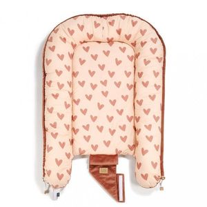 Baby nest pentru bebe La Millou Velvet Heartbeat Pink imagine