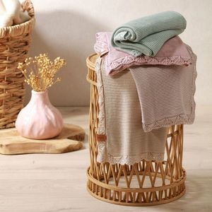 Paturica tricotata Babyono 167401 din fibre de bambus roz 75x100 cm imagine