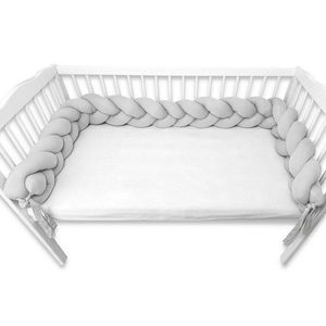 Protectie laterala MimiNu pentru patut tip bumper impletit din bumbac 240x17 cm Soft Gray imagine