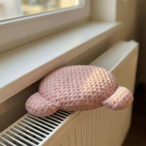 Pernuta anticolici cu samburi de cirese si lavanda Bocioland Teddy Roz diametru 14 cm, husa din bumbac 100 cu textura waffle, utilizare rececald imagine